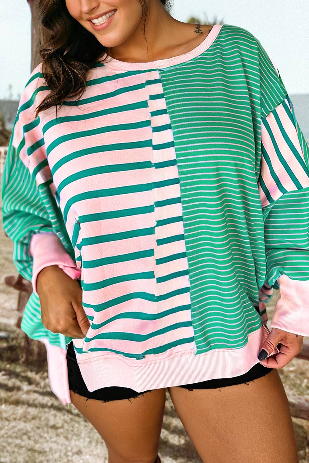 Stripe Colorblock Expose Seam Side Slit Plus Size Sweatshirt
