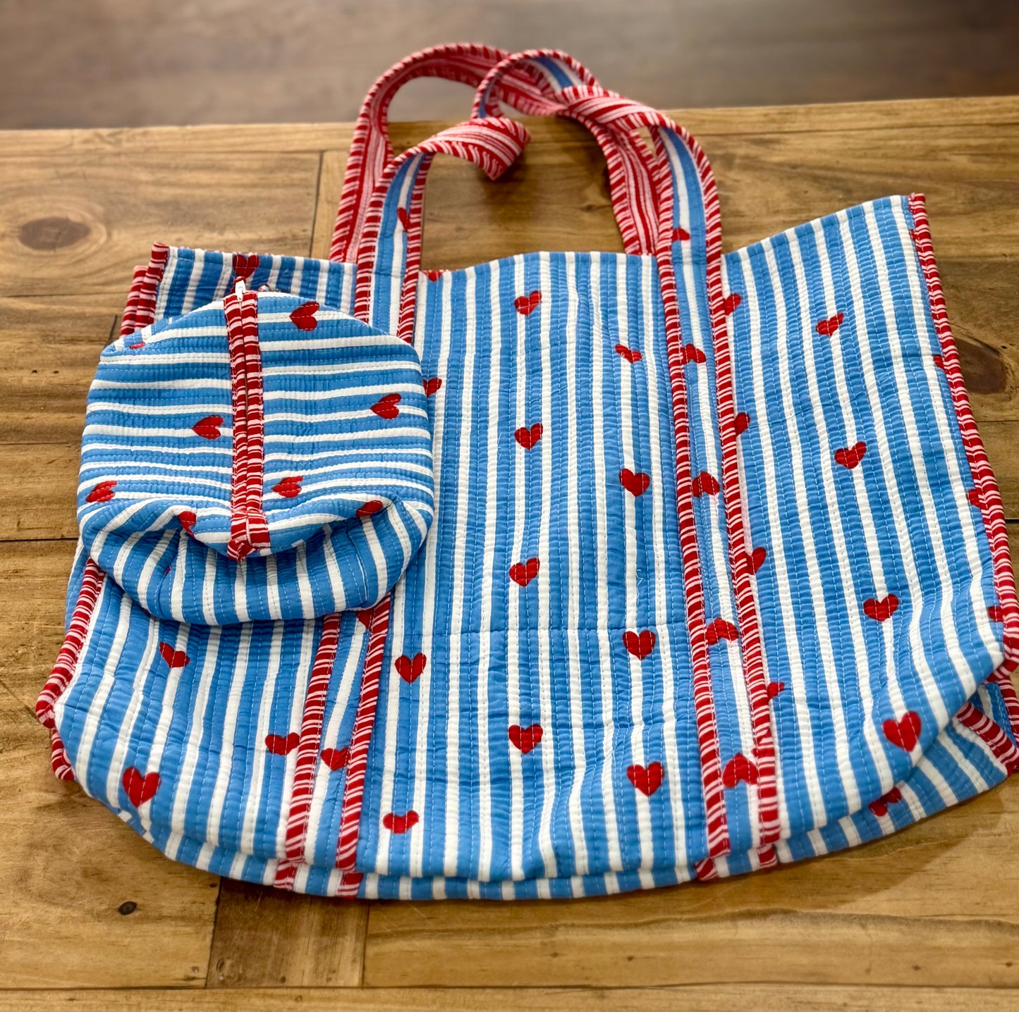 Blue & White with heart tote bag w cosmetic bag