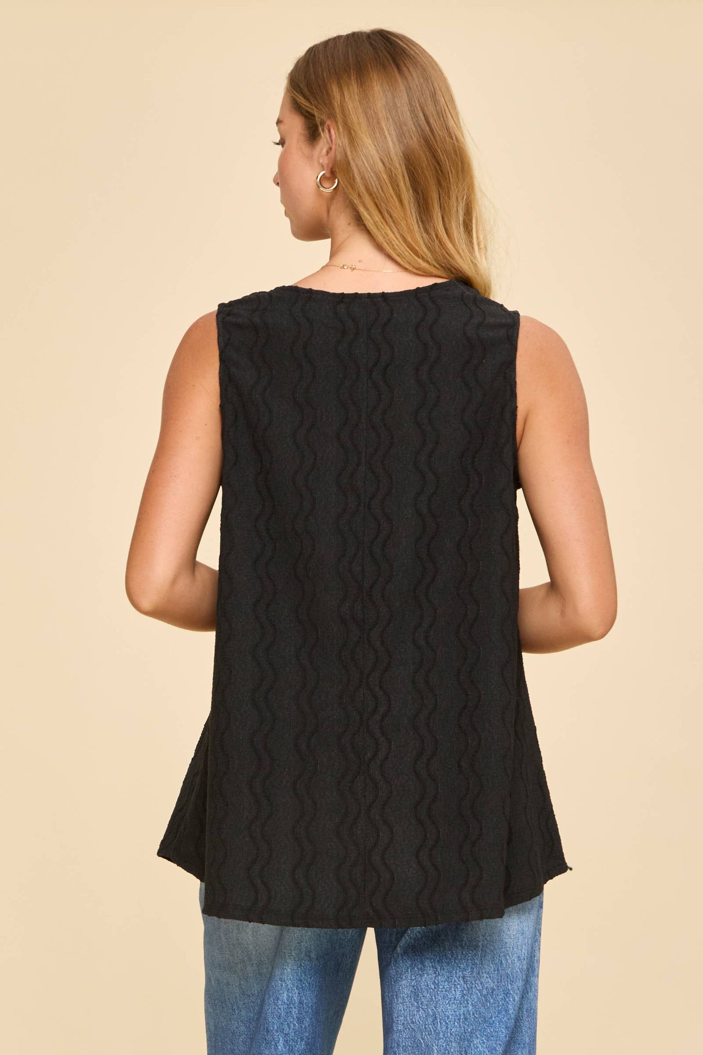 Textured Sleeveless Tank Blouse