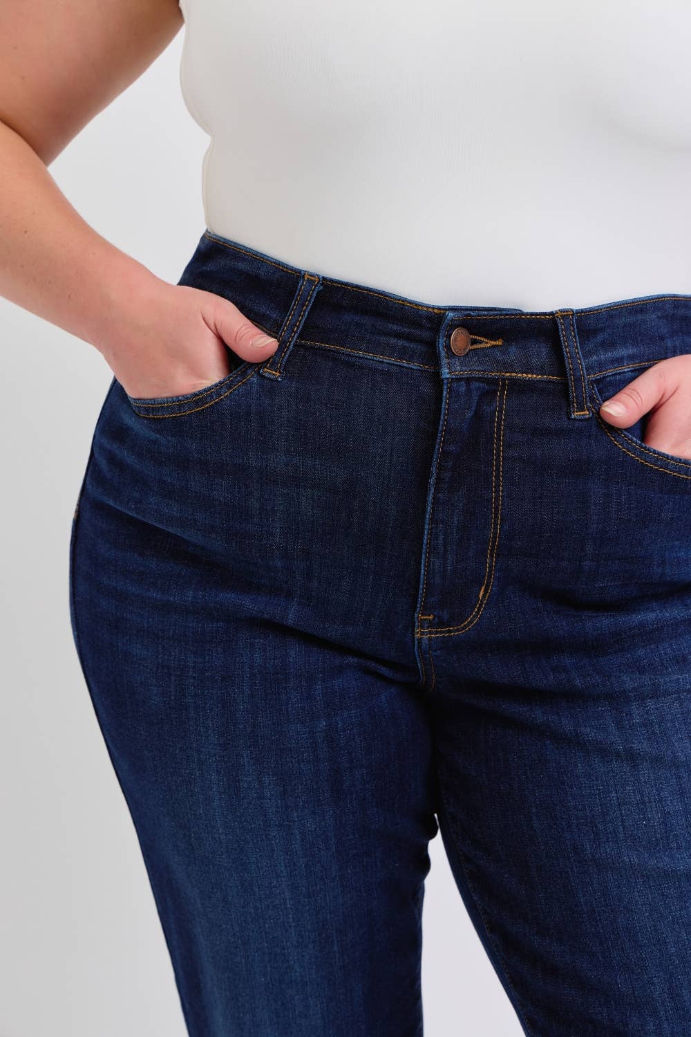 High Waisted Straight - PLUS