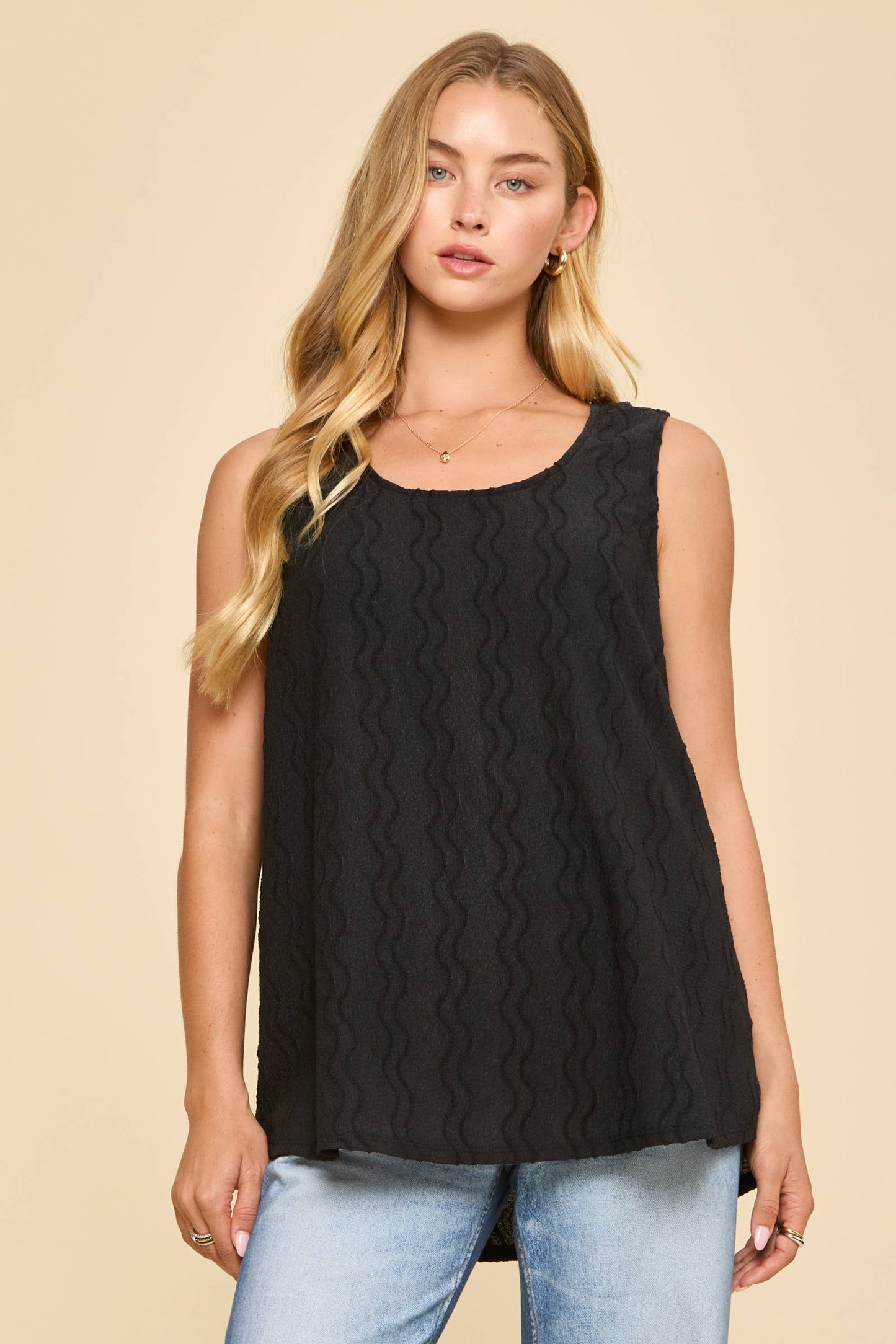 Textured Sleeveless Tank Blouse