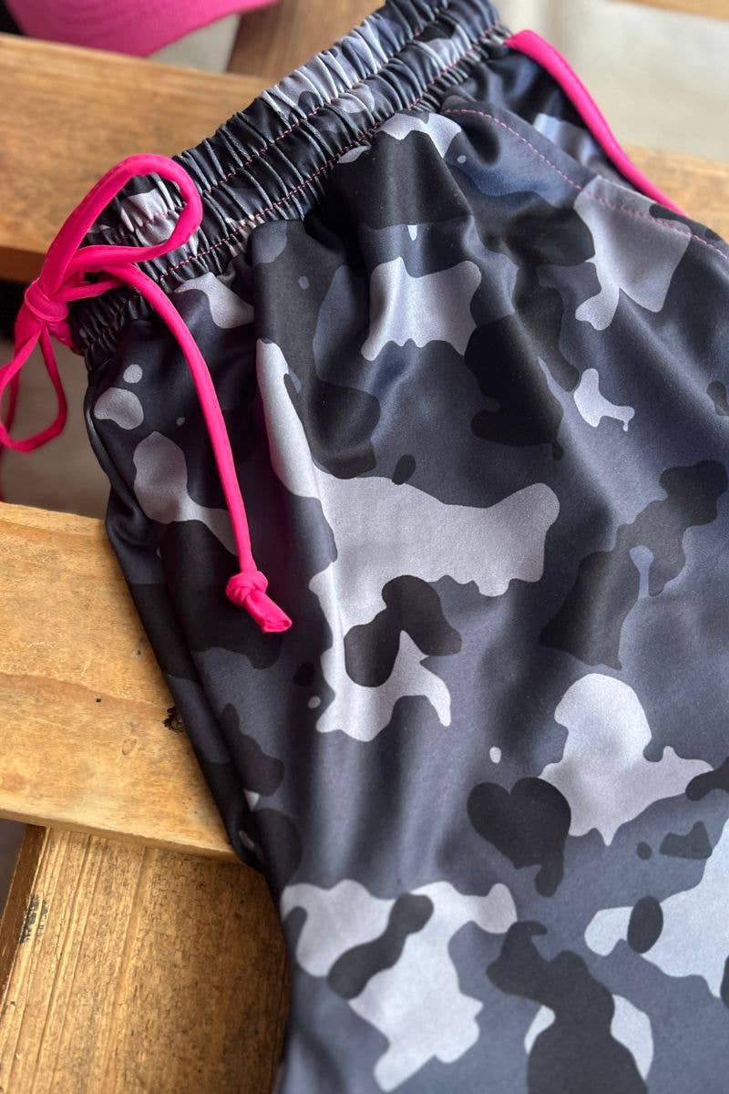 In Plain Sight Shorts Long