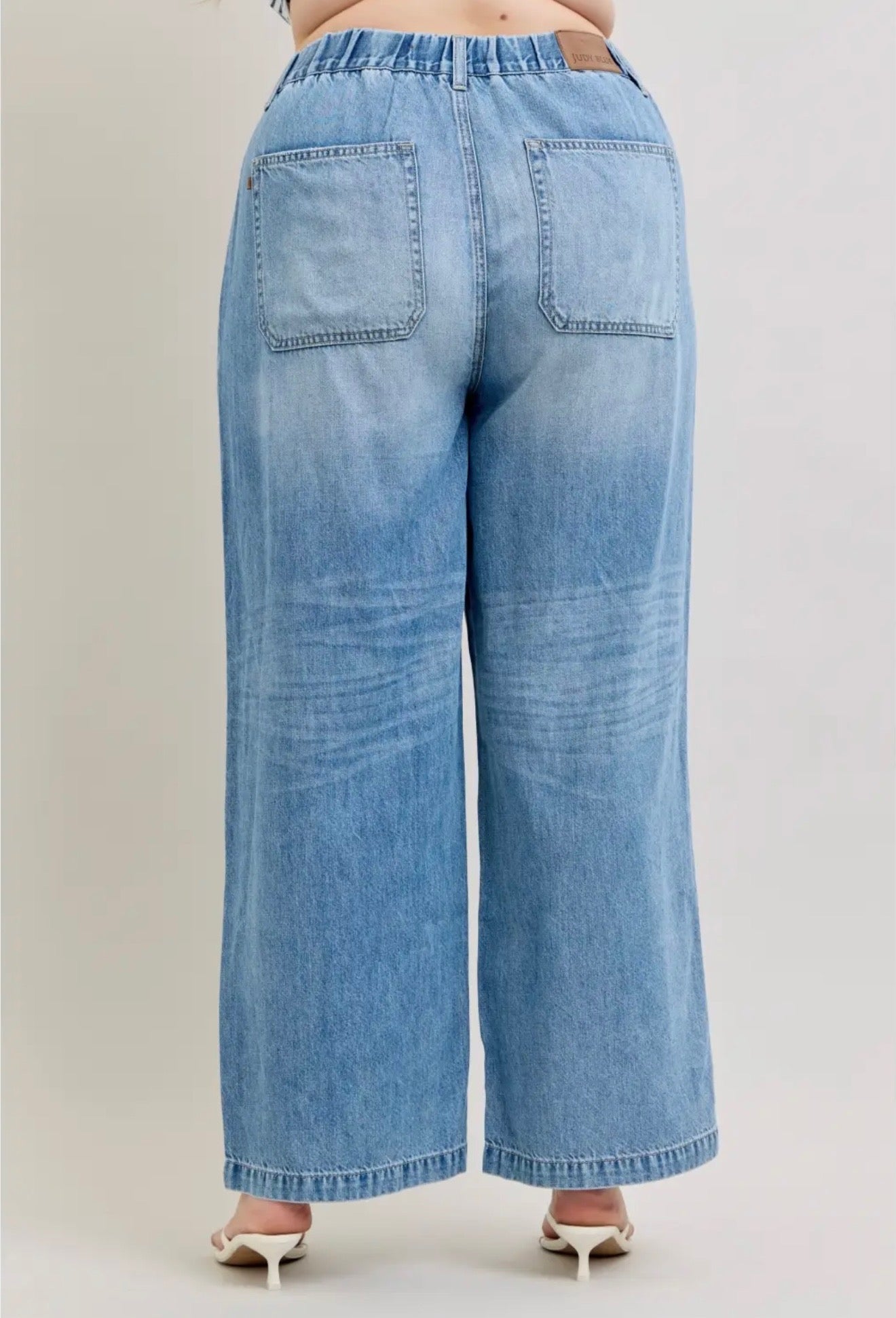Featherweight Baggy Elasticated Jeans