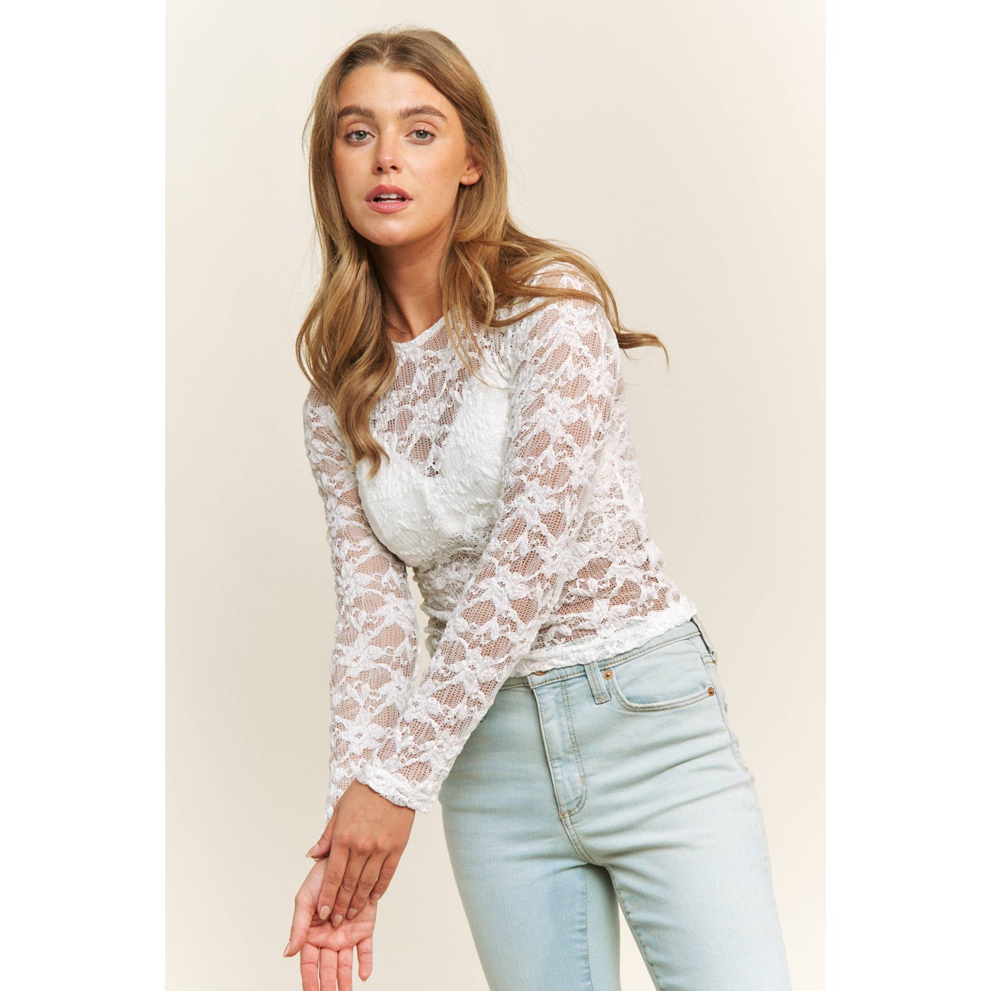 CHIC FLORAL LACE ROUND NECK DESIGN LONG SLEEVE FITTED TOP