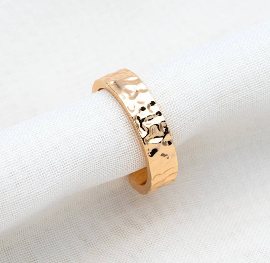 Brielle ring | hammered adjustable | gold plated