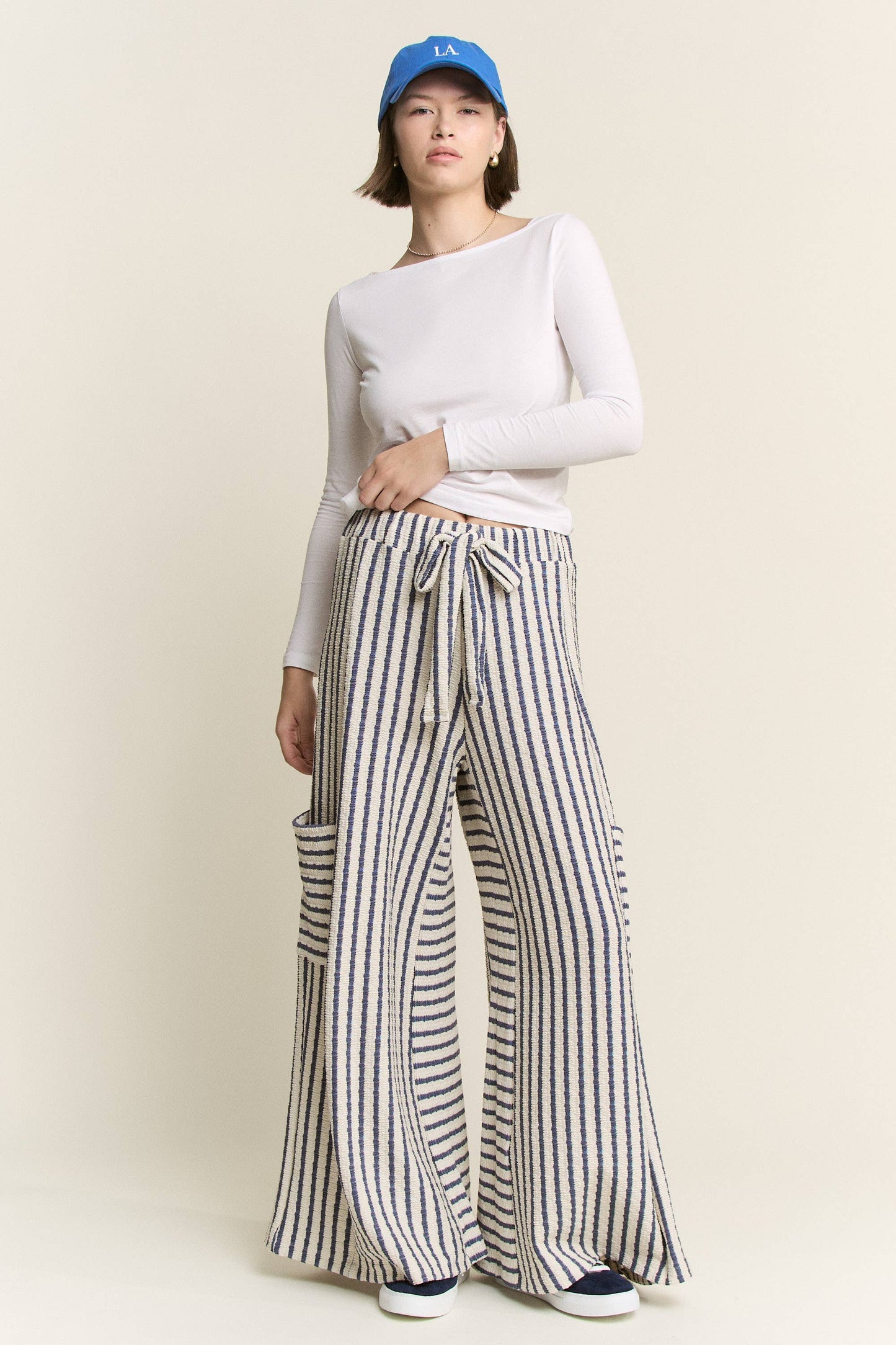 STRIPE WIDE LEG PANTS