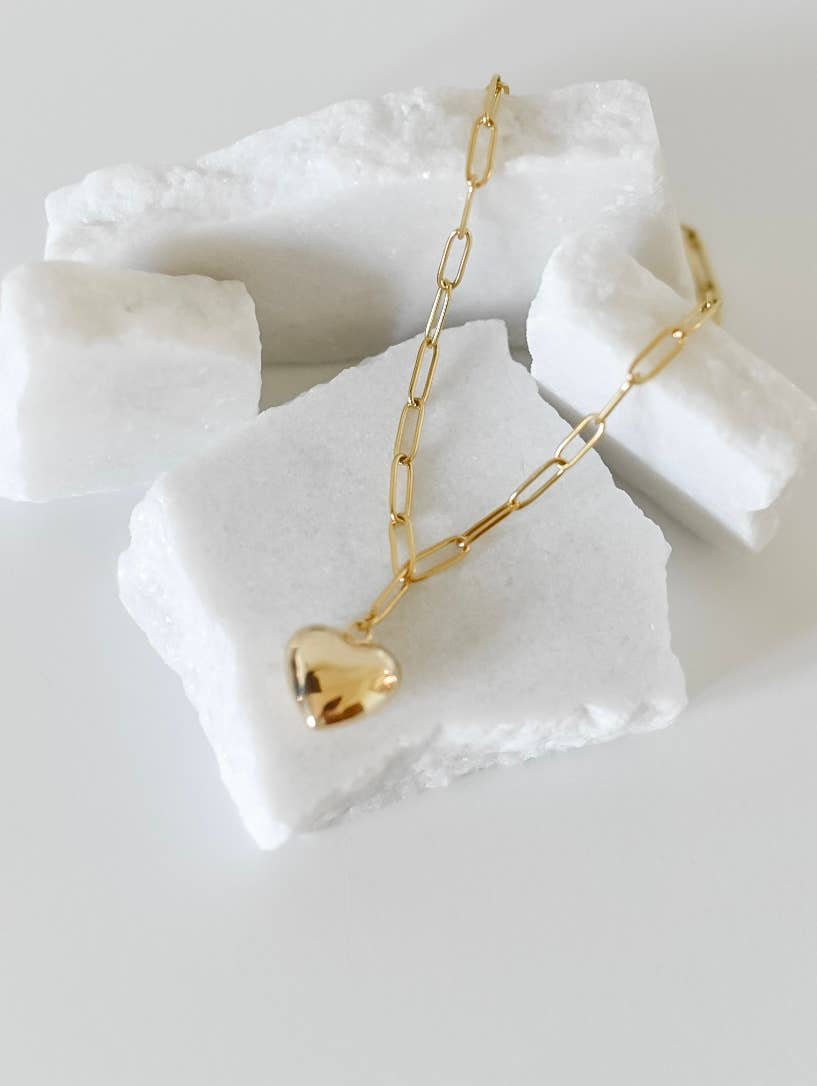 Brynleigh | large heart charm necklace18k gld plated