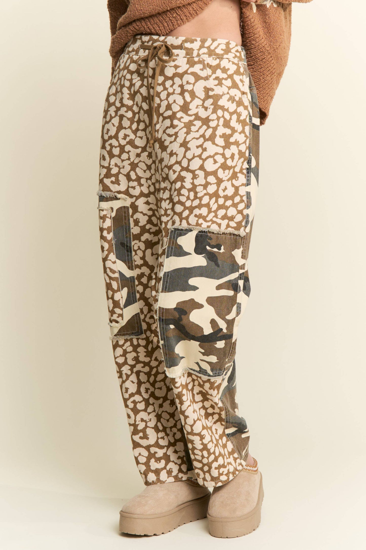 LEOPARD & CAMOUFLAGE  PRINT PANTS