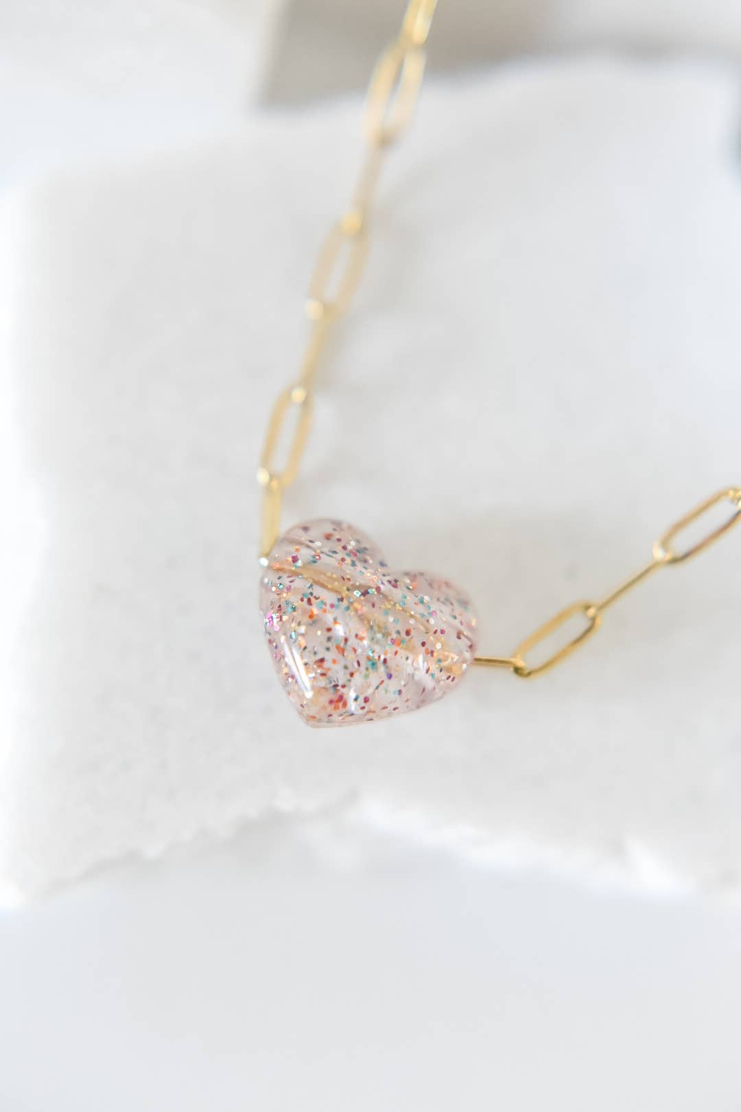 Bella acrylic heart charm necklace | paperclip | pink