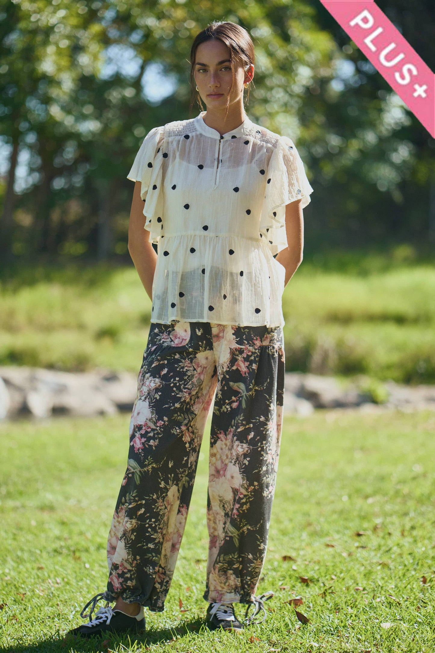 PLUS FLORAL PRINT DENIM WIDE MID HIGH WAIST PANT