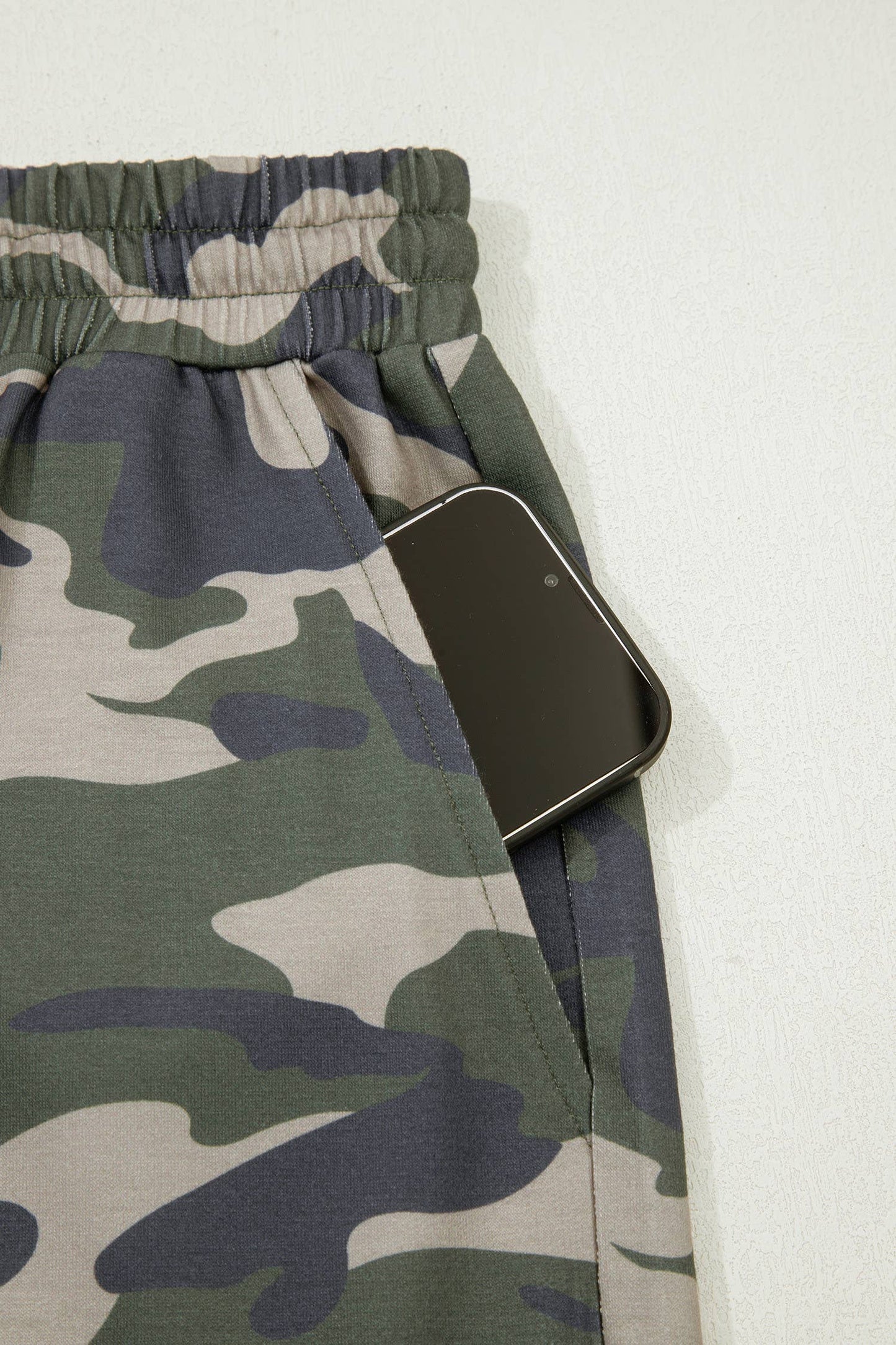 Tie Elastic Waist Pocketed Plus Size Camo Shorts