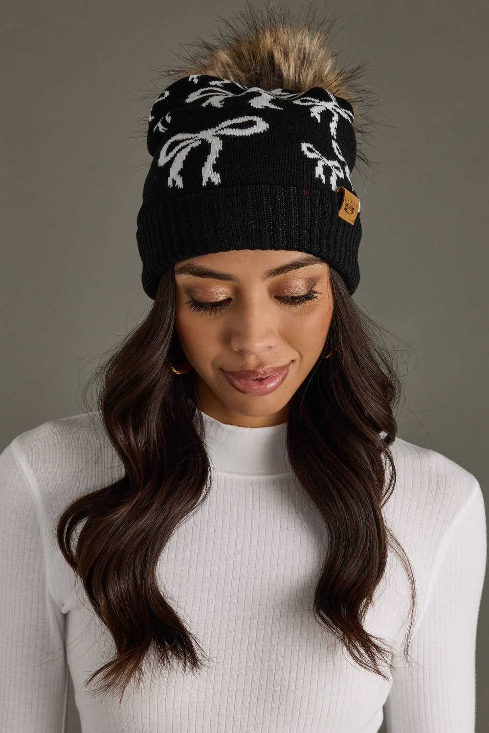 Black & White Bow Pom Hat