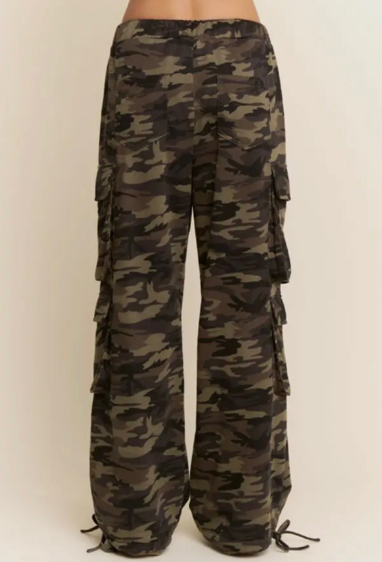 Camouflage French Terry Cargo Pockets Pants ￼