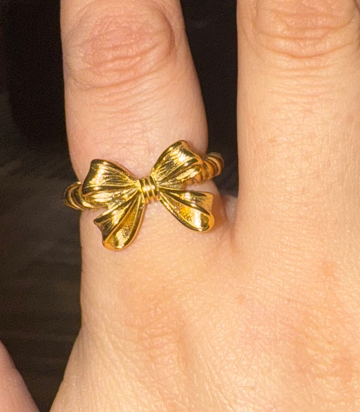 Gold bow ring