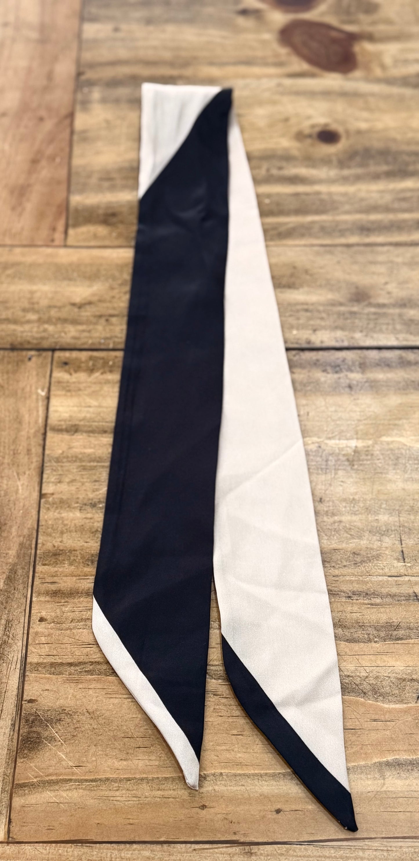 Twilly Scarfs