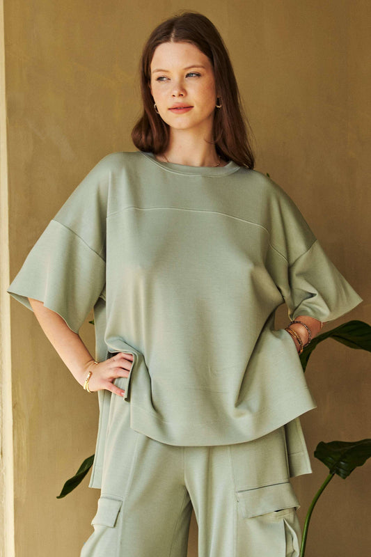 WASHED CREW NECK DOLMAN SLEEVES SLIT SIDE TOP