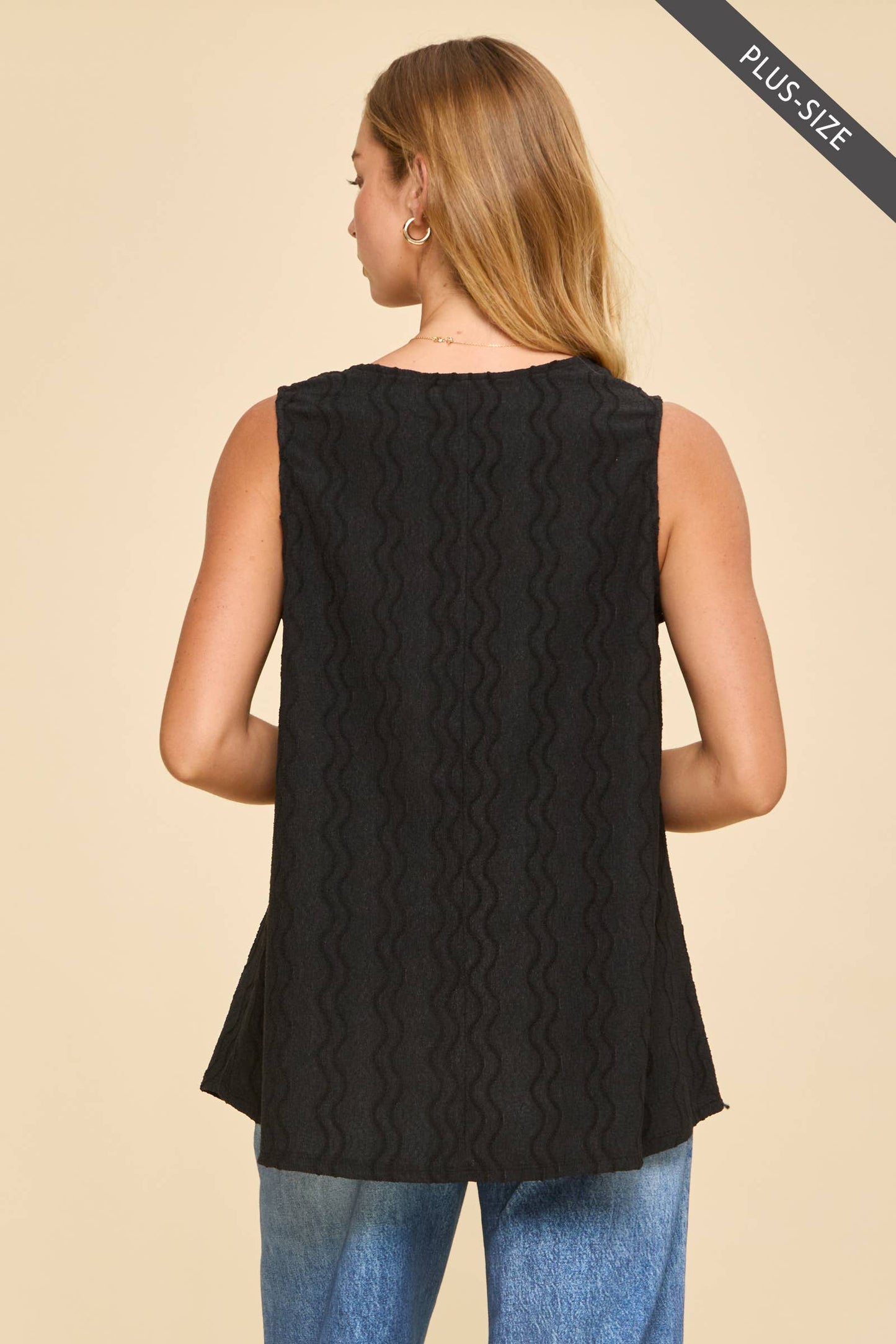 PLUS SIZE Textured Sleeveless Tank Blouse