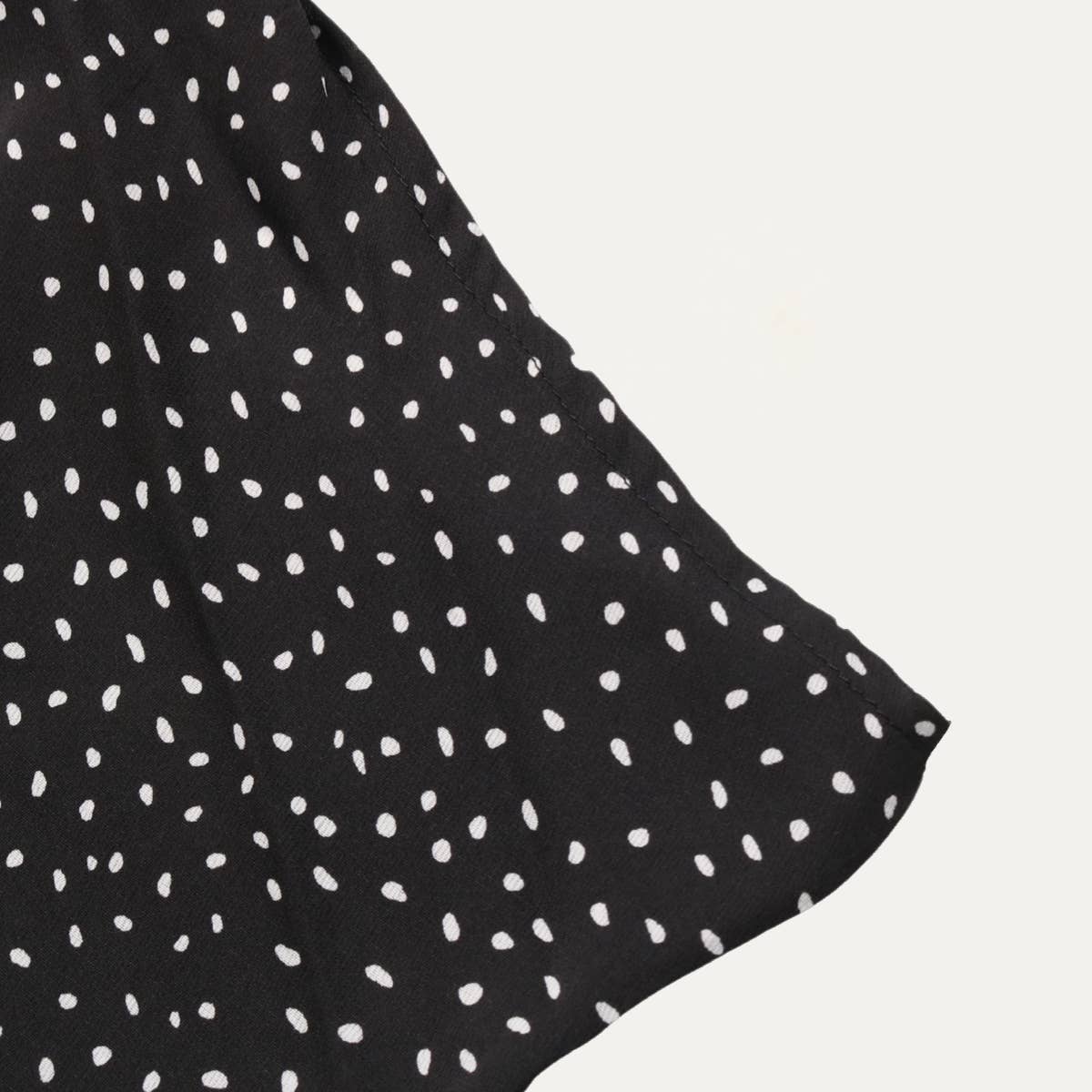 Trendy Black Dot Print Round Neck Batwing Sleeve Top