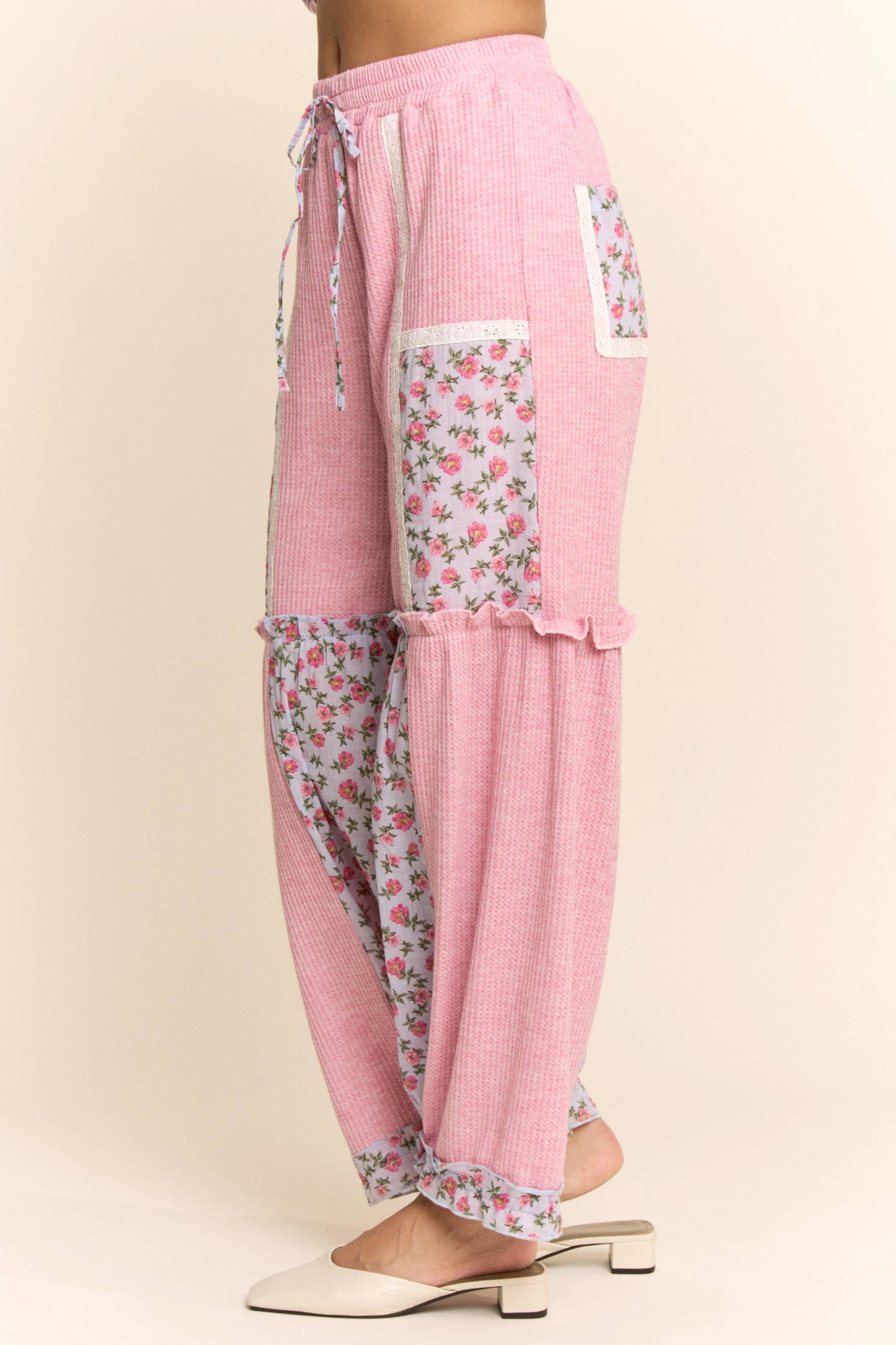WAFFLE KNIT FLOWER PRINT LACE ELASTIC WAIST PANT