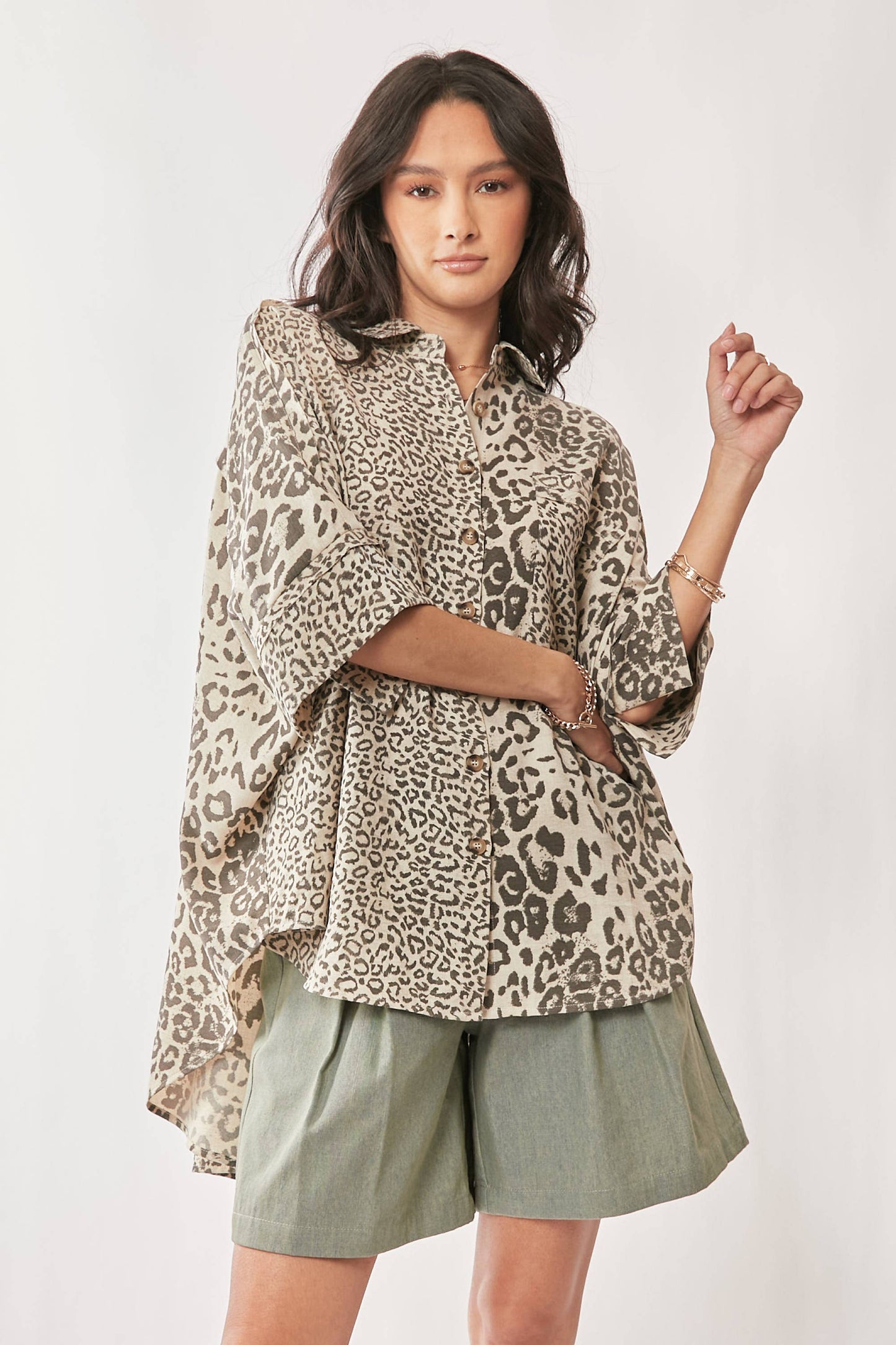 ANIMAL PRINTED RIBBON RUFFLE SLEEVE SHIRT TOP