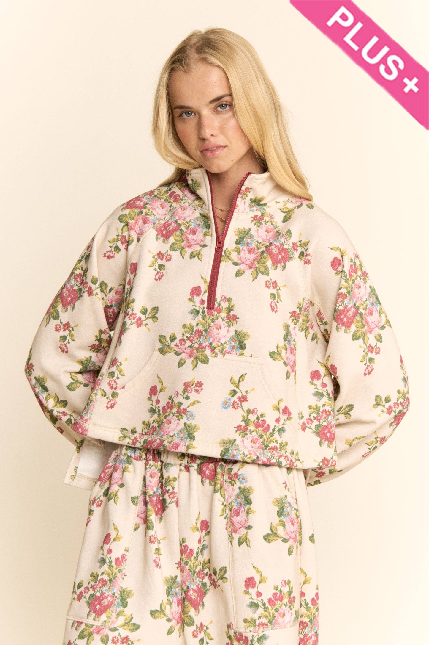 PLUS FLOWER SPORTS TOP ELASTIC WAIST PANTS SET