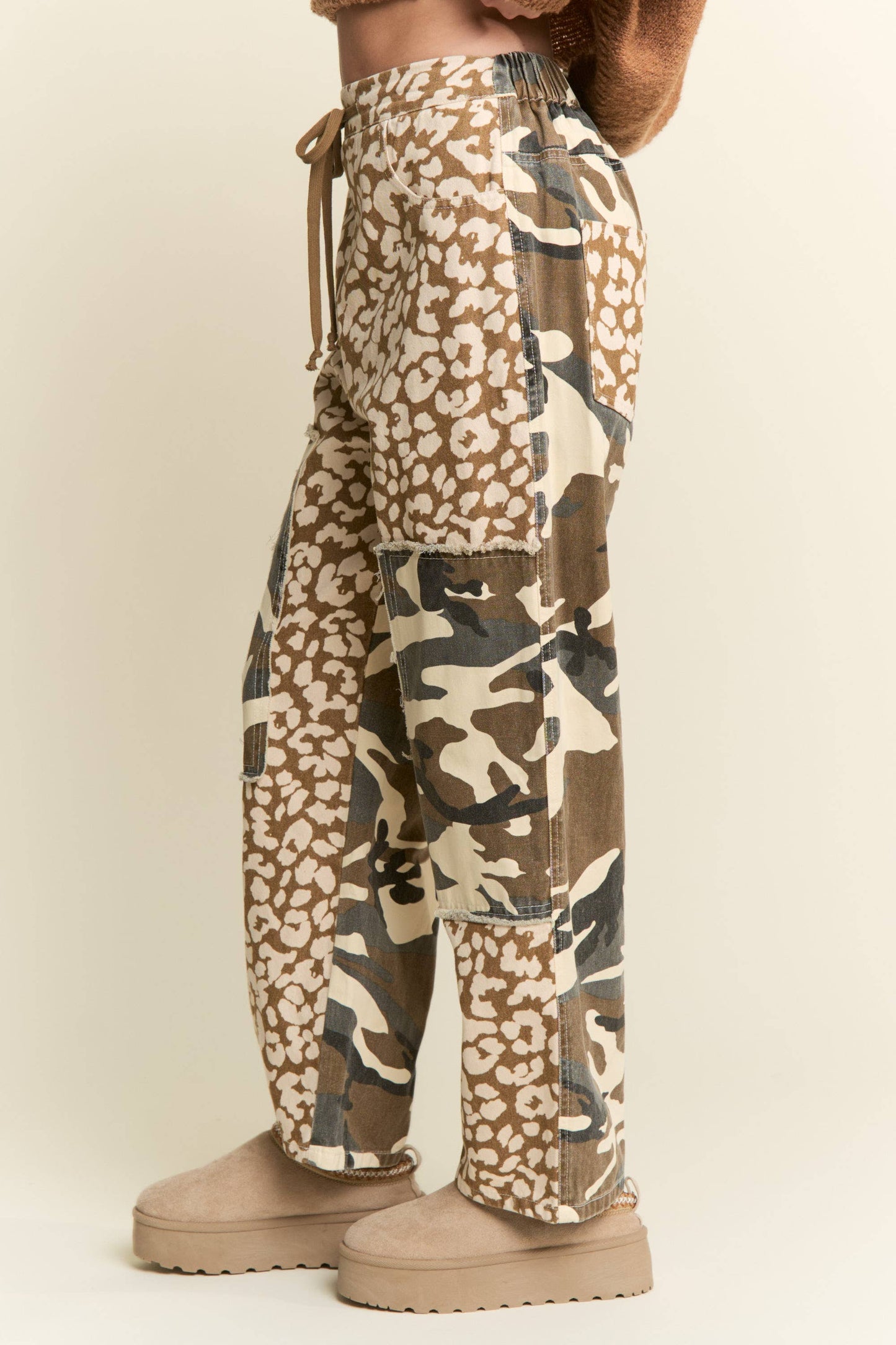 LEOPARD & CAMOUFLAGE  PRINT PANTS
