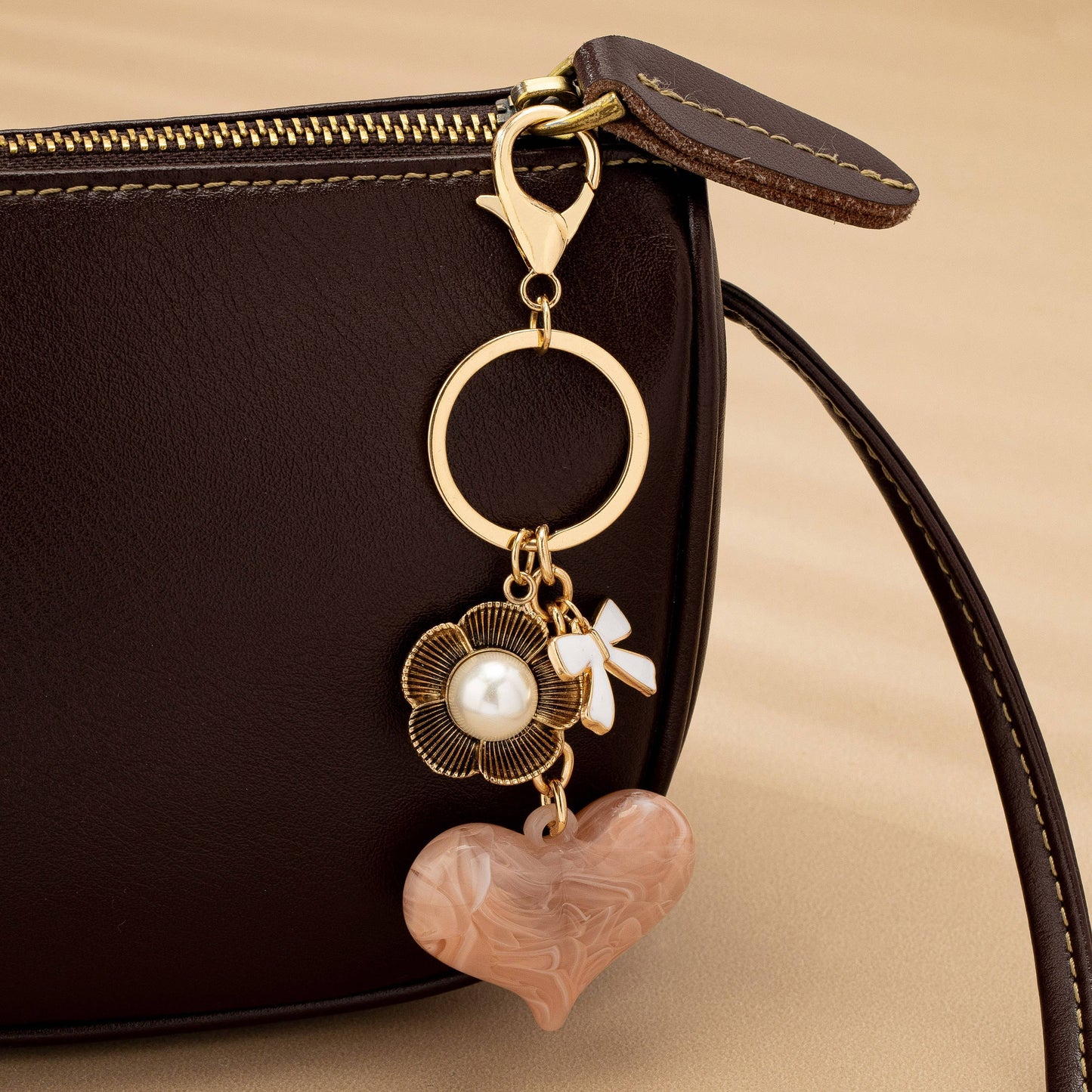 BAG CHARM HEART PERAL FLORAL BOW | 80K090