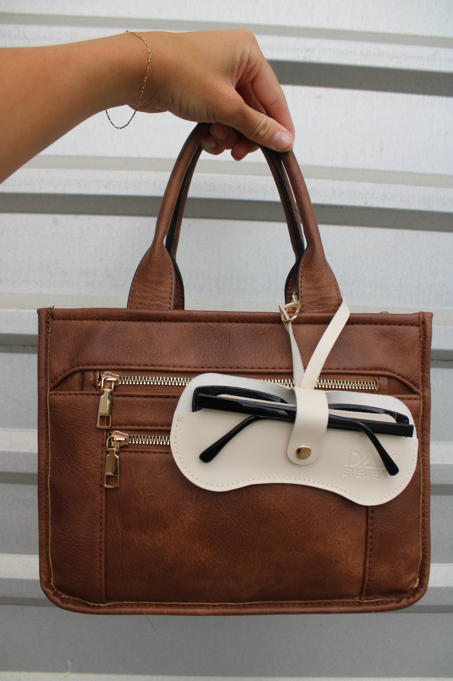 Dax Sunglasses Clutch