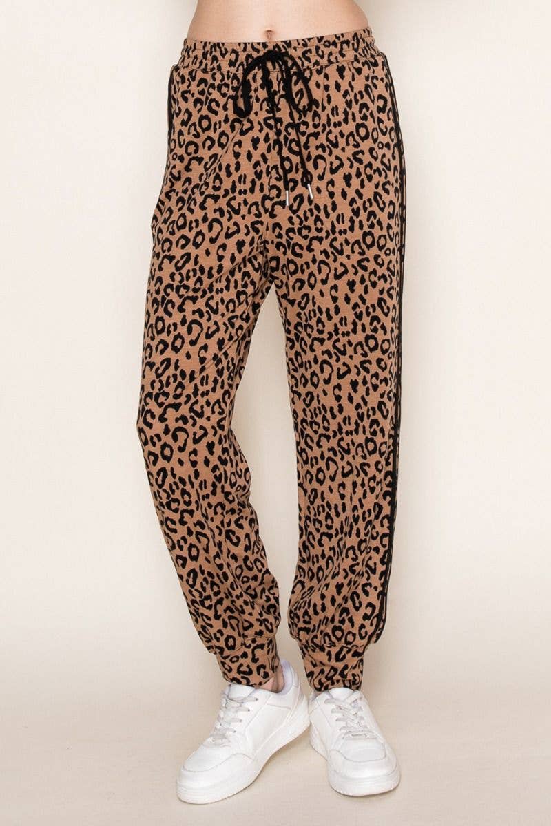 P80291 High Waisted Leopard Print Knit Joggers